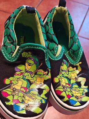 Kids Green Ninja Turtle Slip-On Shoes